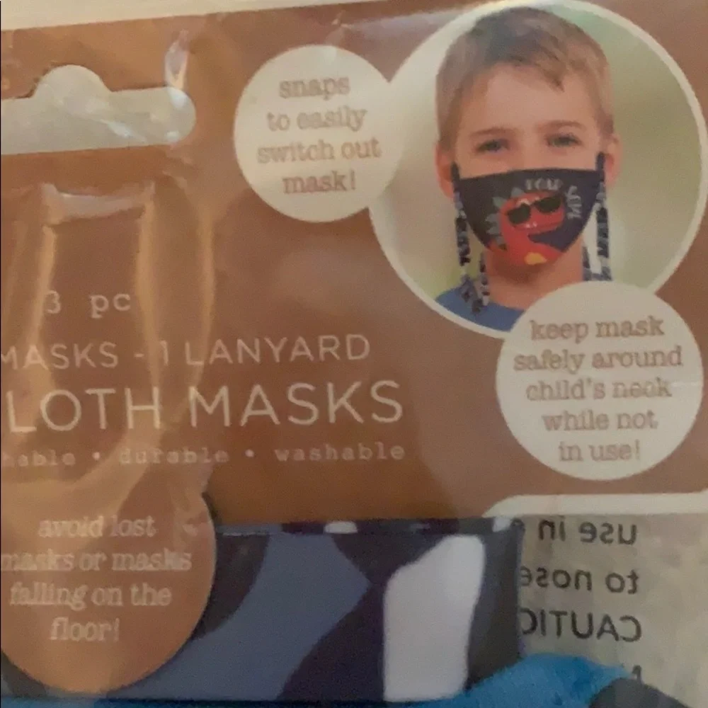 Price firm!Addie and Tate‎ face masks